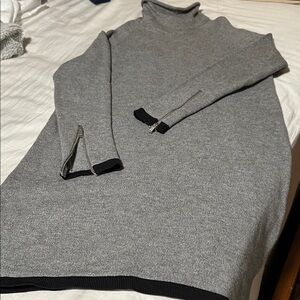 Cos women’s Gray Turtleneck Sweater dress Size xs. NWOT
